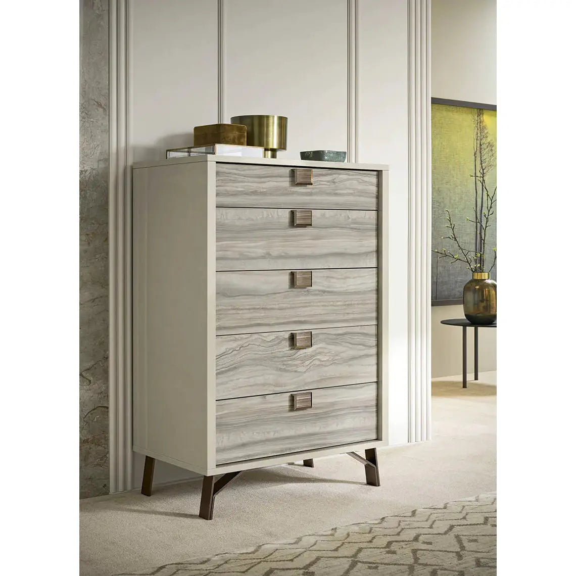JUPITER CHEST