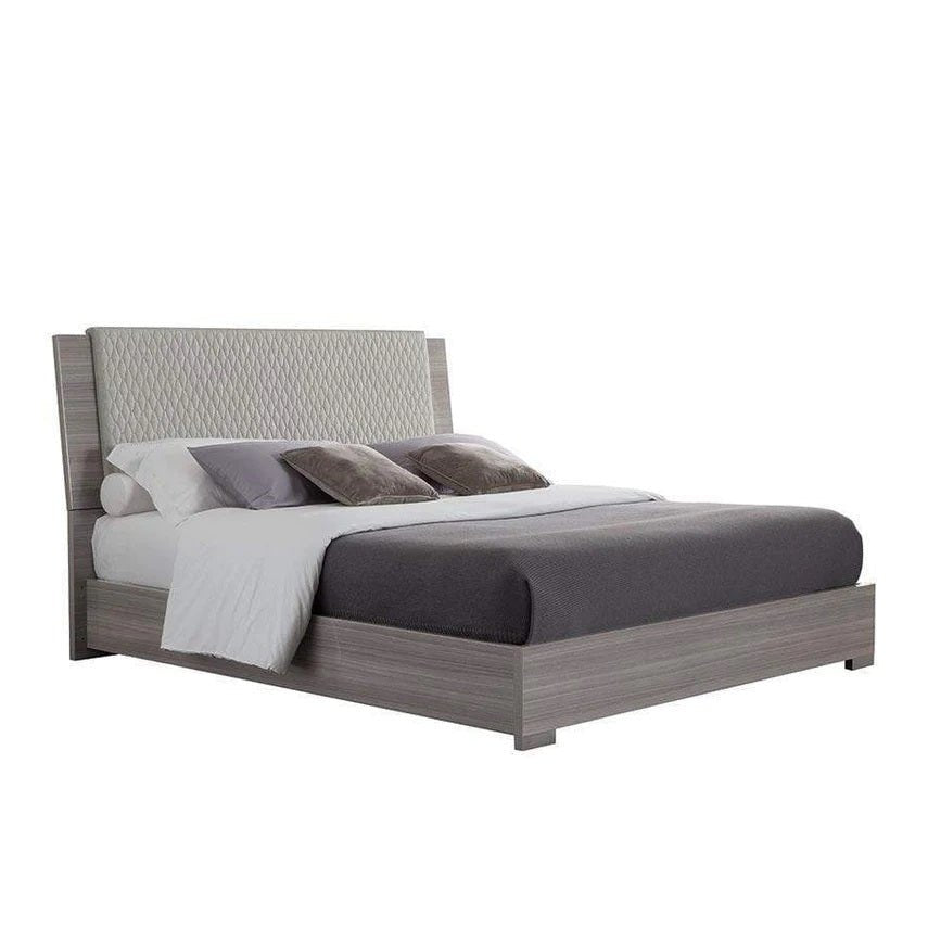 IRIS QUEEN BED